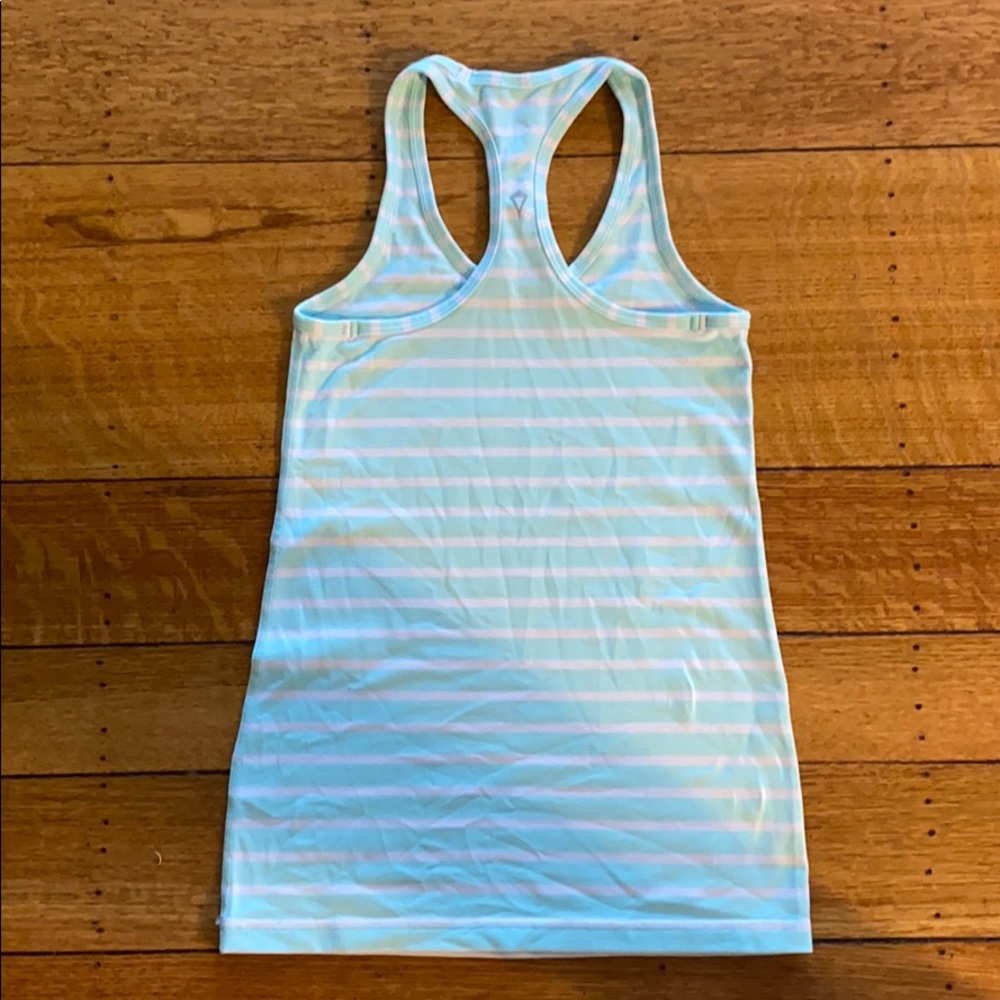 Ivivva tank - Picture 2 of 2